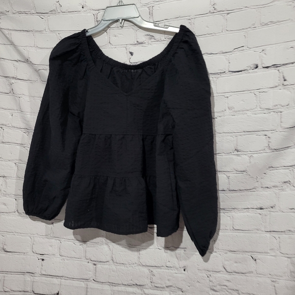 GAP Long Sleeve tiered seersucker swing top - Picture 3 of 6